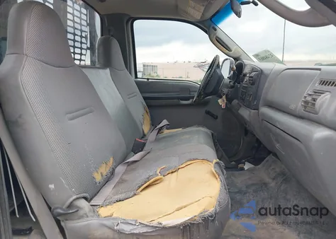 2006 Ford F-250 Xl/Xlt z USA, uszkodzony, nr VIN 1FTNF21526EB47698